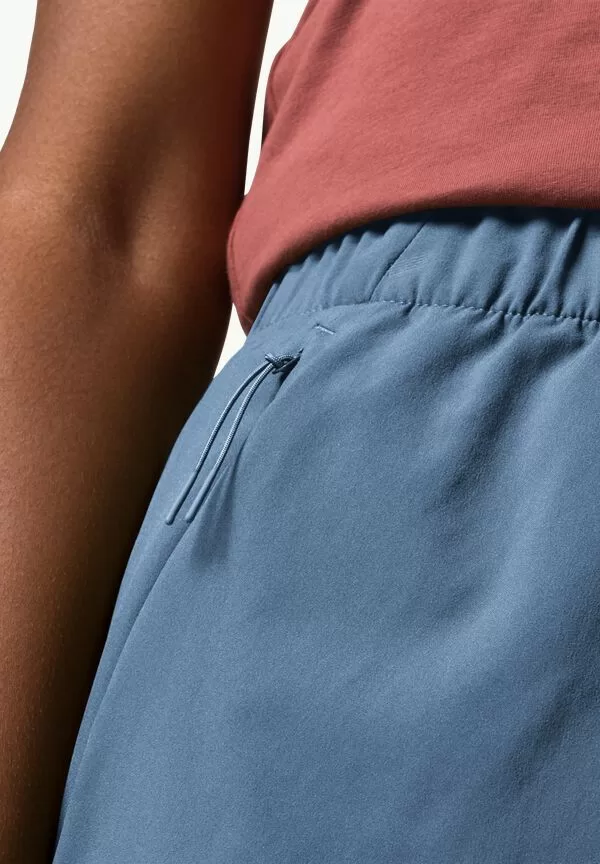 Elemental-Blue-1507951_1325_004-3